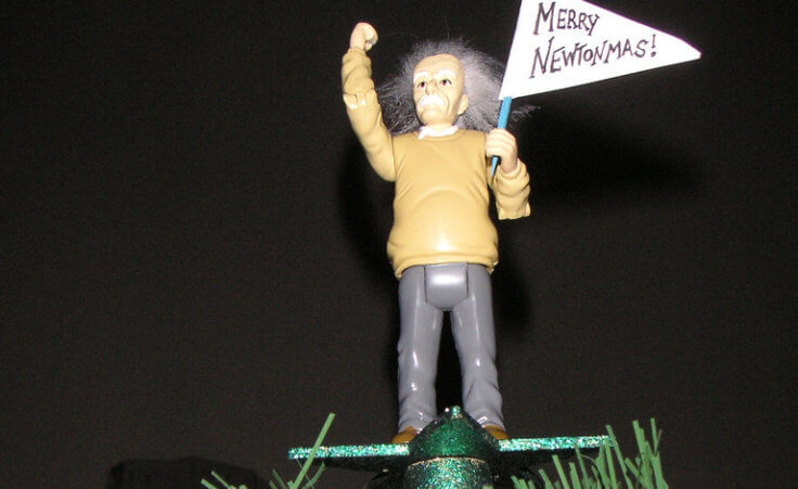 merry newtonmas Christmas tree topper by Robin Zebrowski (Credit: Robin Zebrowski via Flickr)