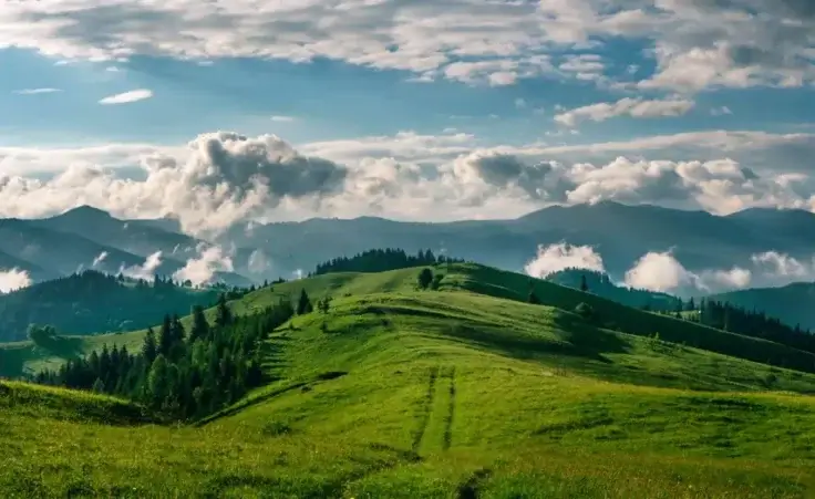 Breathtaking panorama of morning wild nature high in mountains reveals the grandeur of creation By gilitukha/stock.adobe.com